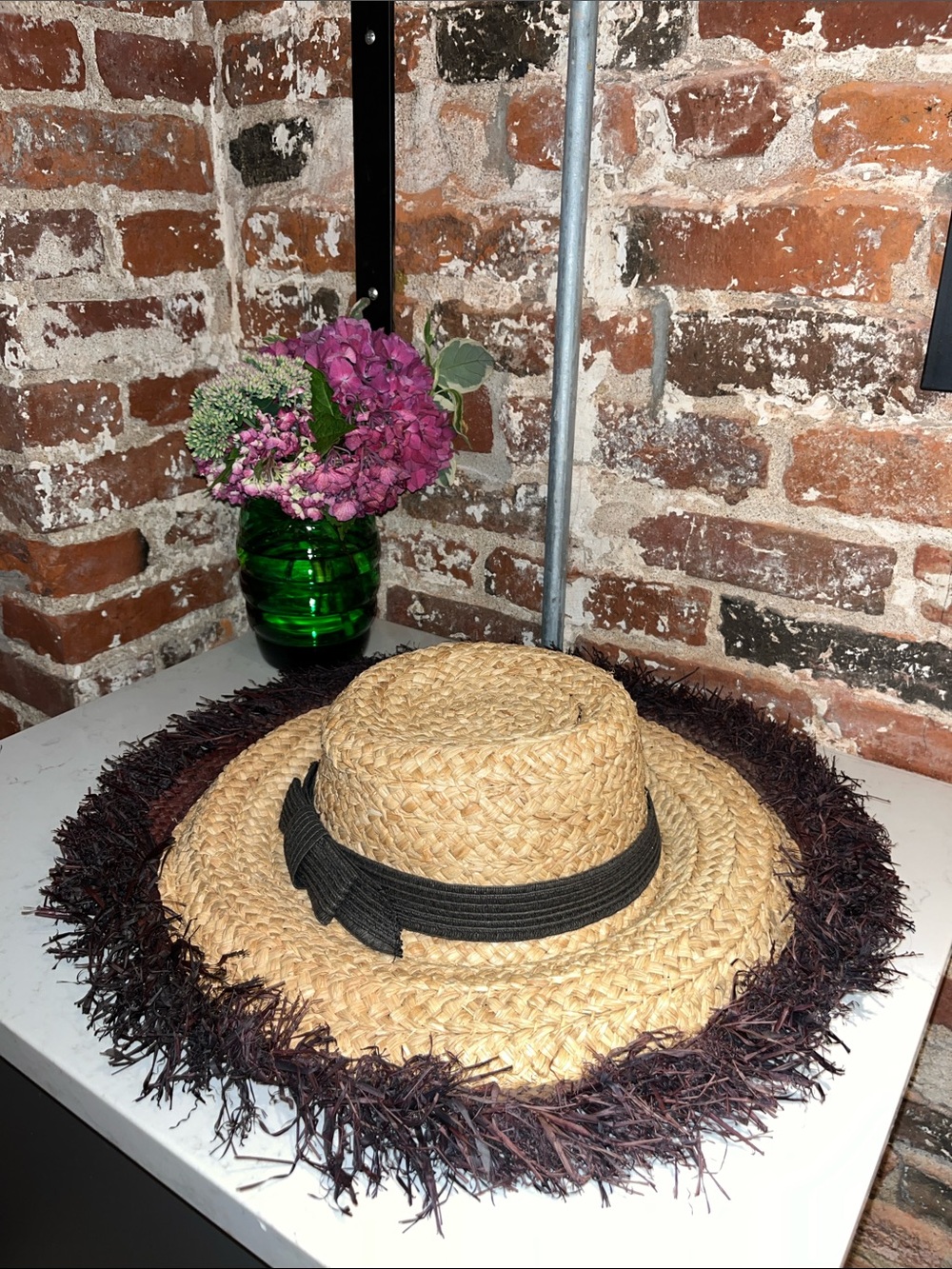 kATE SPADE Straw Sun Hat with Black Band and Fringed Edge 4 Inch brim